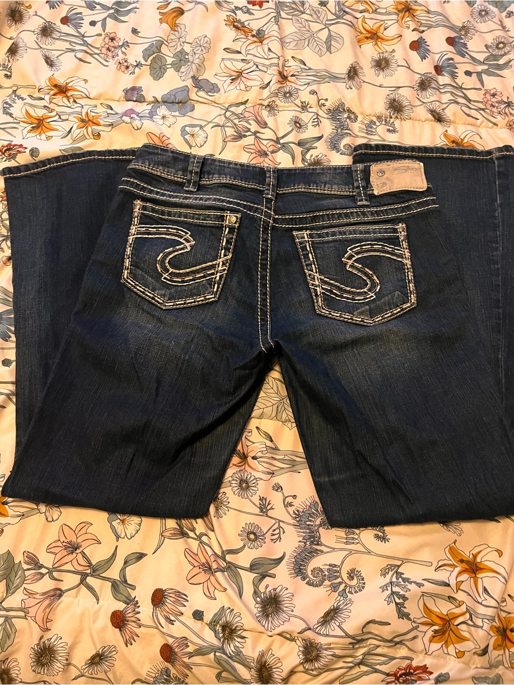 Silver Denim Jeans Women's Dark Blue Flare Jeans